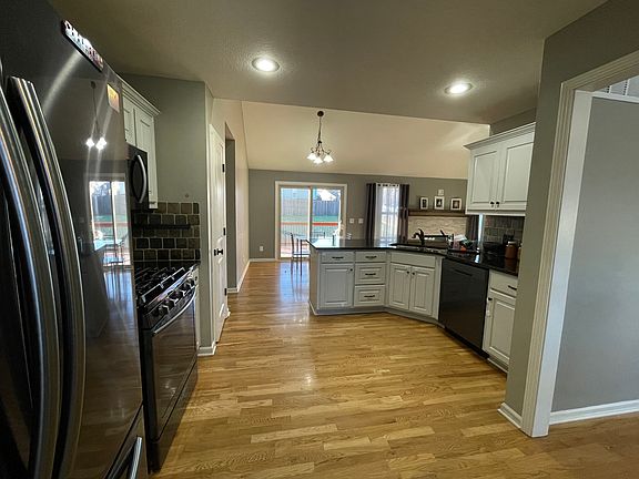 back kitchen_11022022