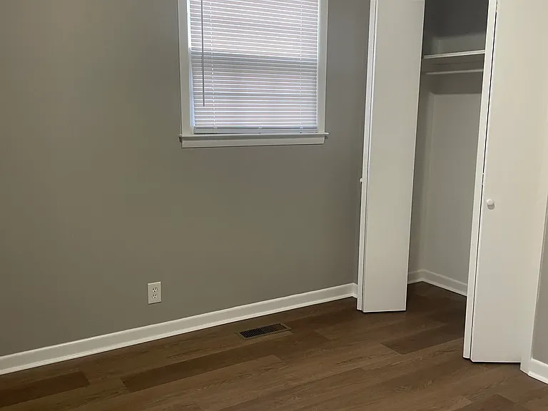 537 Owendale Dr — Photo 9