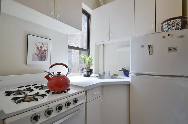 Rented by Corcoran | media 7