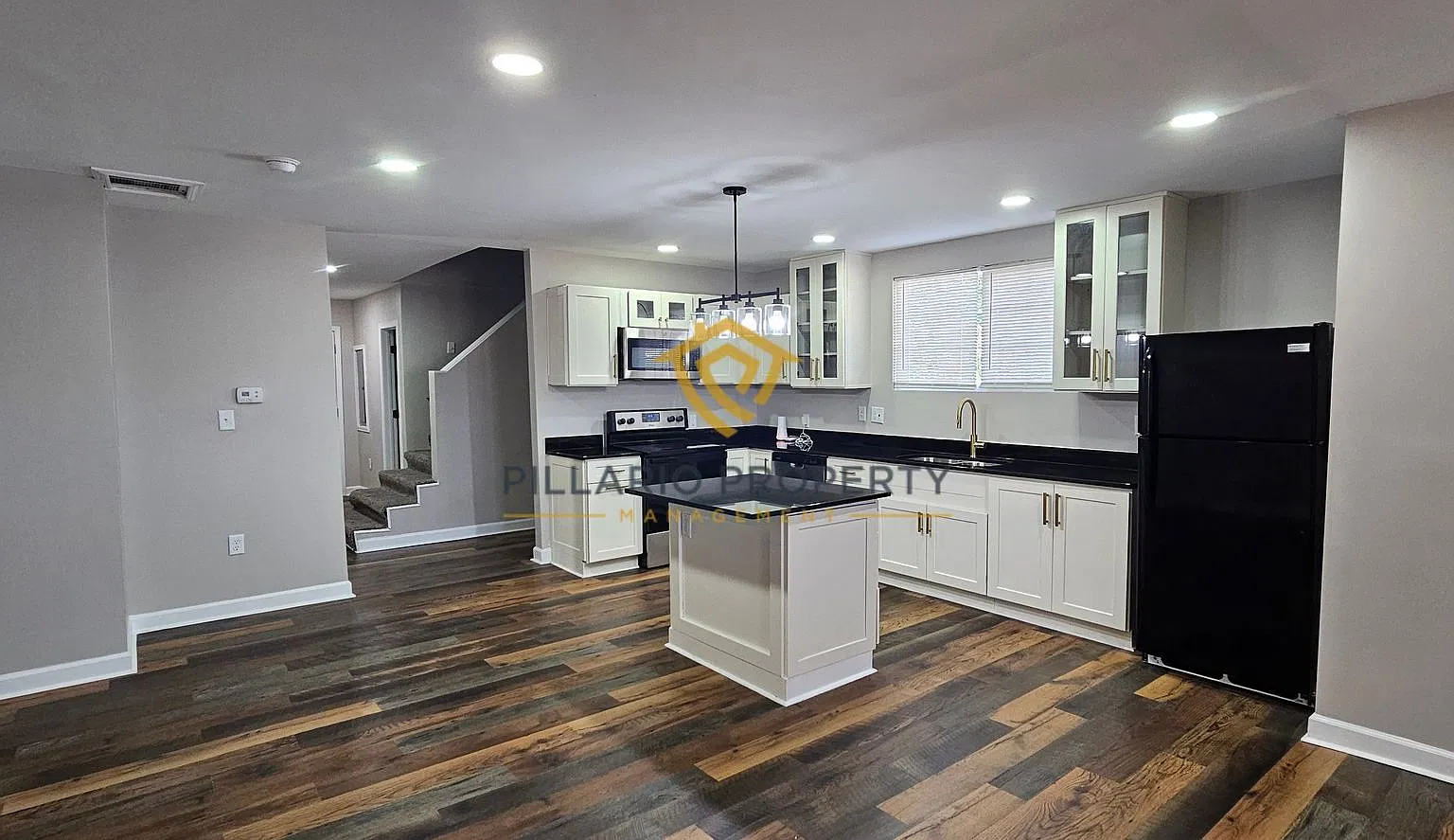 Cottage-Style 3-Bedroom Home Near the Fairgrounds Available NOW! — Photo 2