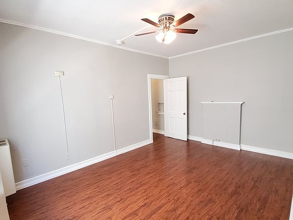 3rd image of 538 N Alexandria Ave APT 3