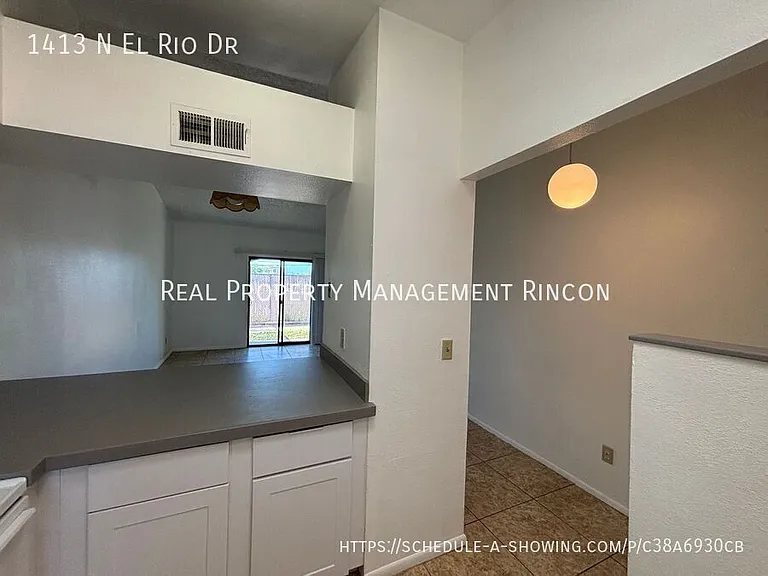 1413 N El Rio Dr — Photo 3
