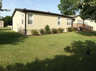 11905 SW 26th St, Yukon, OK 73099
