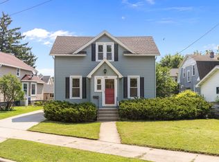 1508 Elmwood Ave, Oshkosh, WI 54901