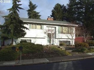 18705 SW Castle Dr, Beaverton, OR 97007