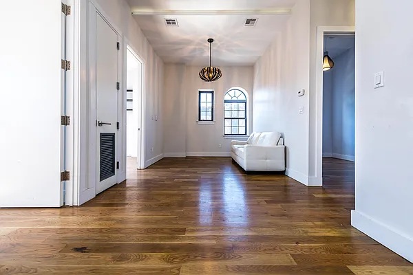 Rented by Nooklyn NYC LLC | media 33