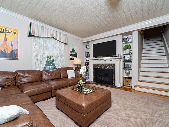 2nd image of 1117 Rockbridge Ave