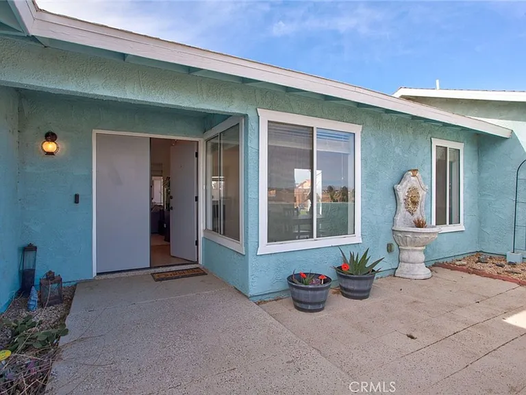 21241 Hacienda Blvd — Photo 3