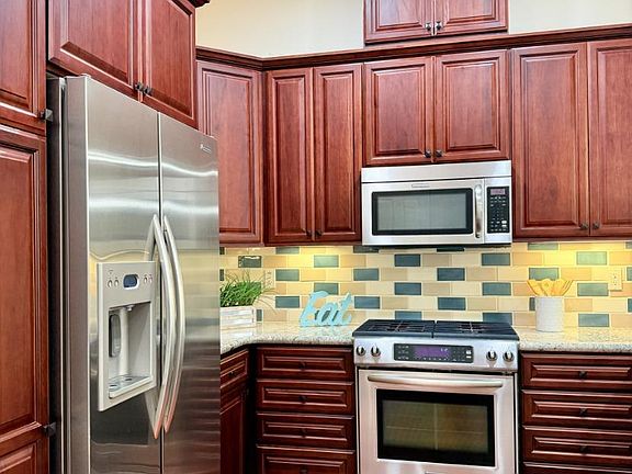 5th image of 2881 Meridian Ave Unit 318
