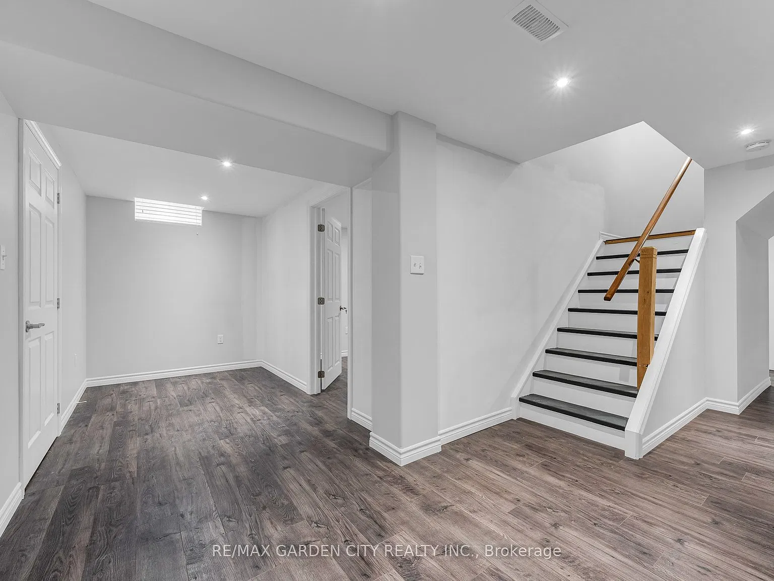 2 bed, $1,900 — Photo 3