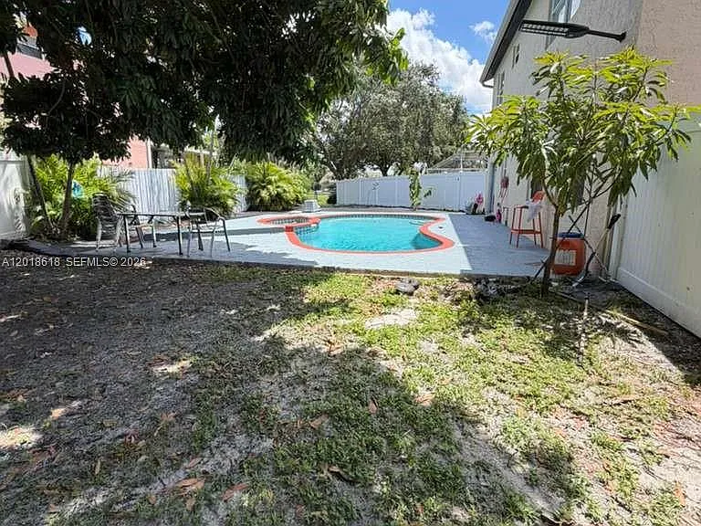 5740 SW 57th Way — Photo 18