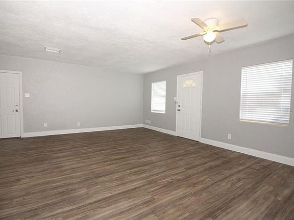 4th image of 5004 Manduria St