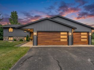 804 Grant Ave, Hudson, WI 54016