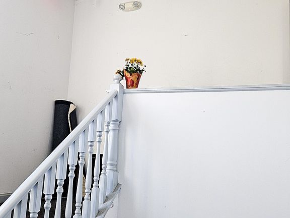 3rd image of 71 S Whitney St APT 3