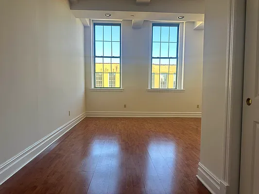 Rented by Horowitz Real Estate | media 6