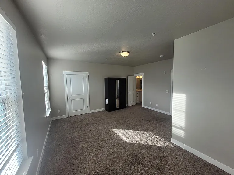 1128 S 820 E #1-8102 — Photo 7