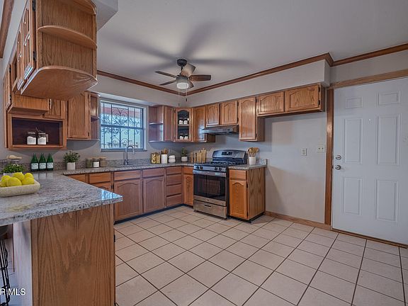 3rd image of 11640 Peters Rd