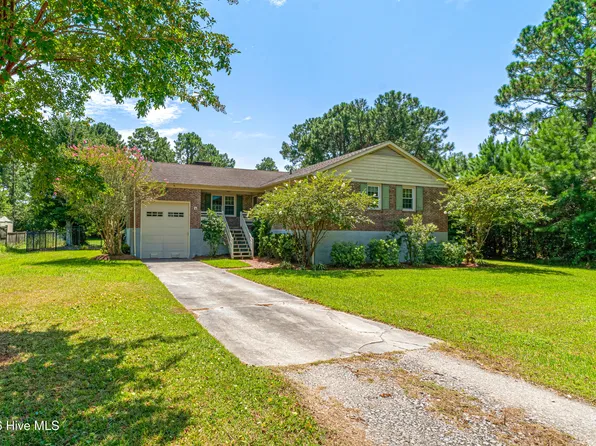 109 Pleasant Drive, Beaufort, NC 28516