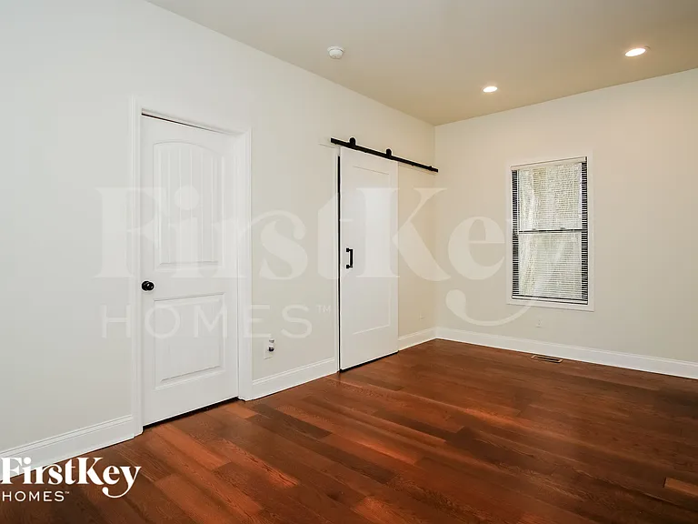123 E End Ave — Photo 4