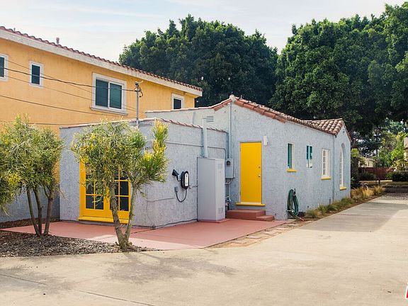 3rd image of 4266 Lincoln Ave