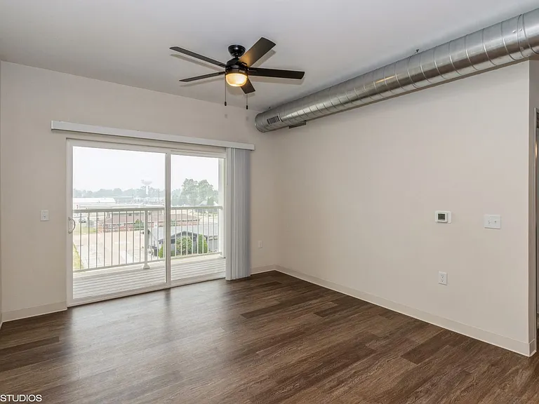 Green Park Apartment Living — Photo 37
