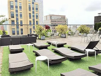 Rented by R New York