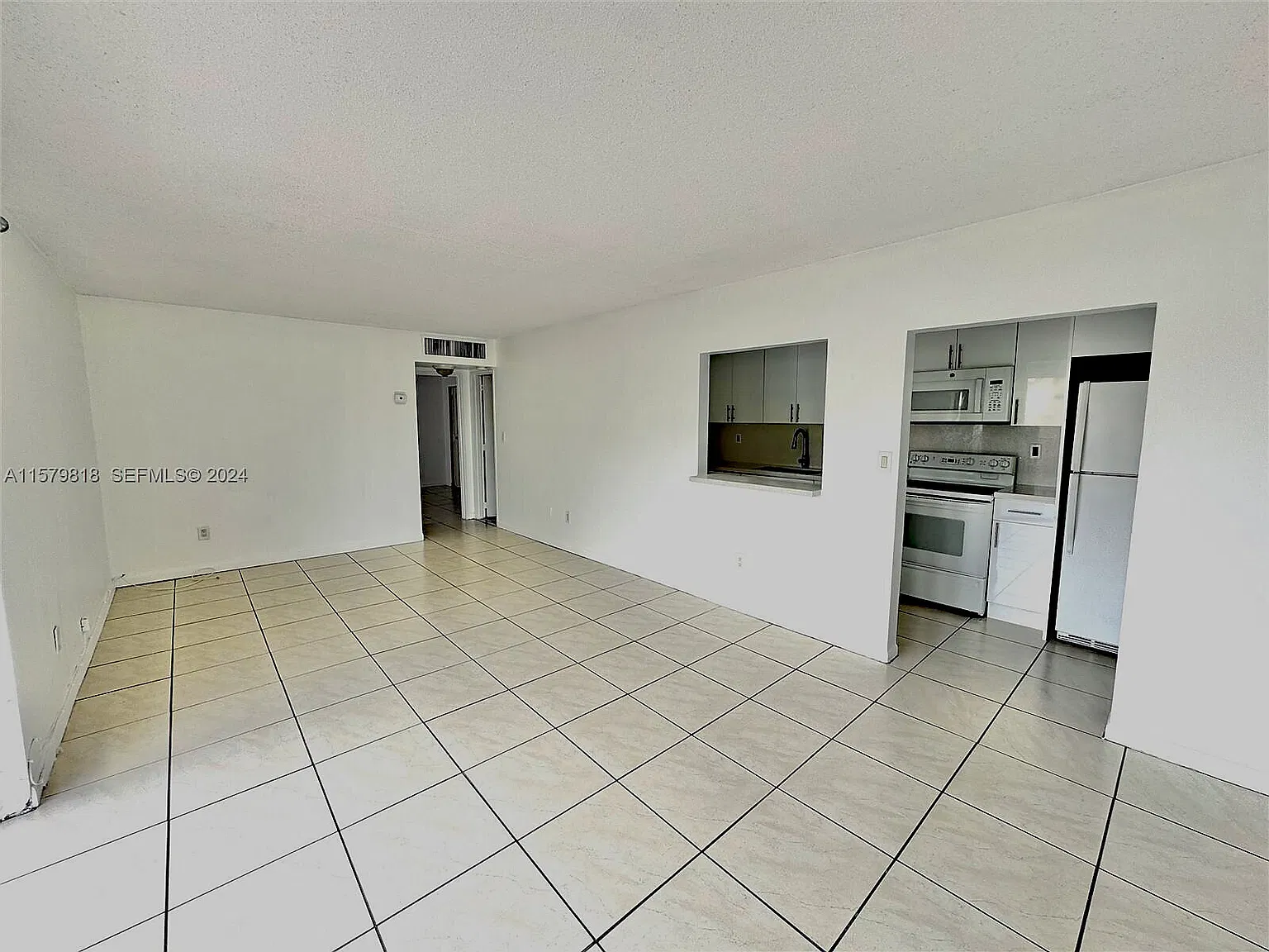 1 bed, 780 sqft, $1,950 — Photo 3