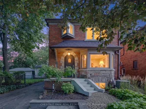 521 Sutherland Dr, Toronto, ON M4G 1K9