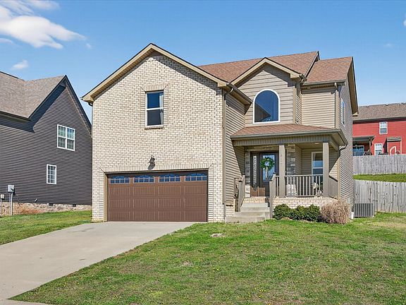 2nd image of 827 Crestone Ln
