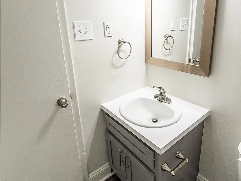 RiverHouse — Photo 23