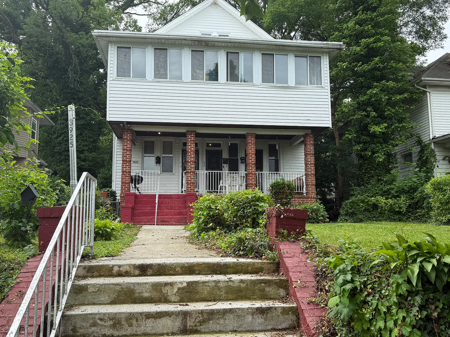 3 bed, $1,125 — Photo 1
