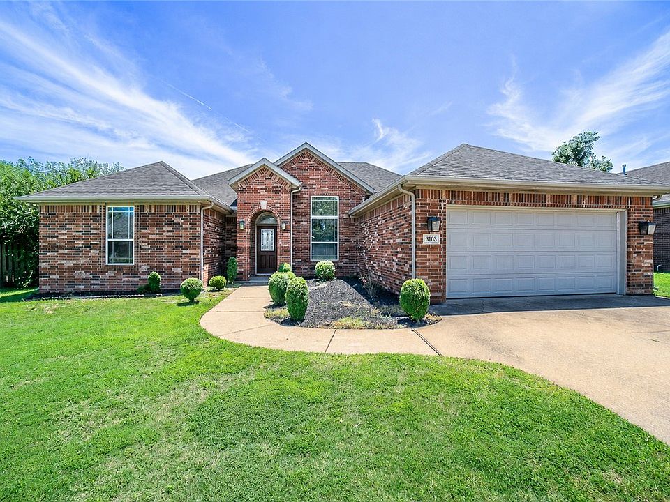 1st image of 3103 SW Camden Dr