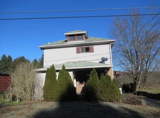 1613 Grindstone Rd, Grindstone, PA 15442