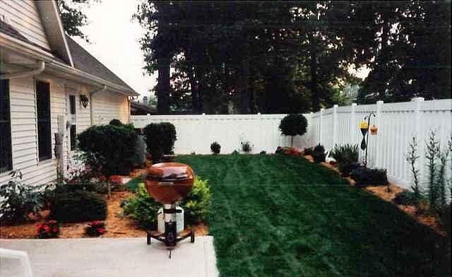 1st image of 813 Village Ct