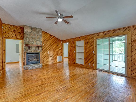 4th image of 233 Messer Rd #3