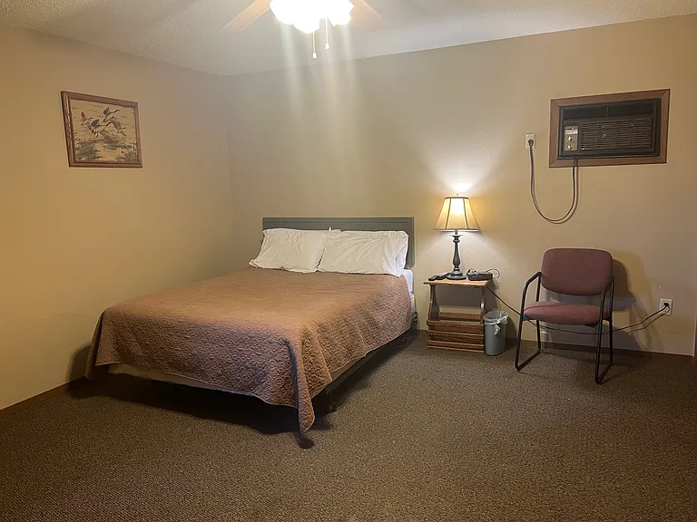 1500 S Main St #5 — Photo 3