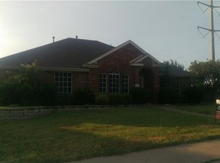 1401 Deer Creek Dr, Desoto, TX 75115