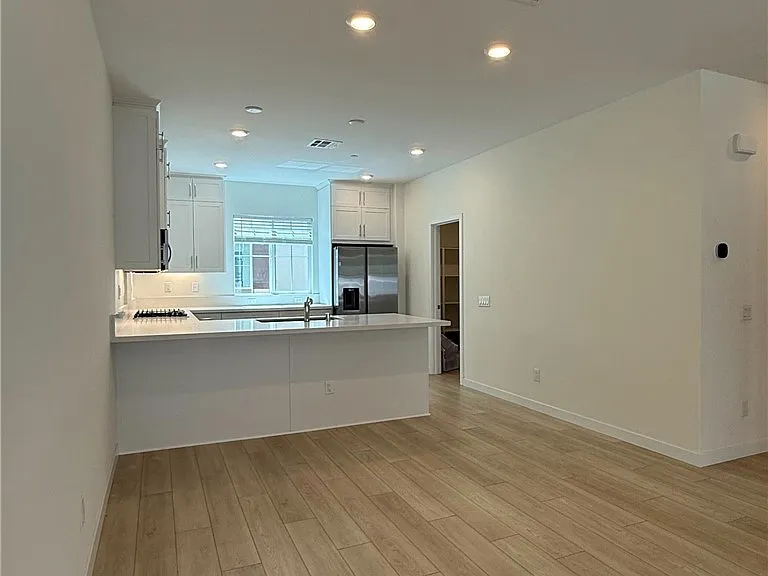 22316 Spanish Oak Ct — Photo 4