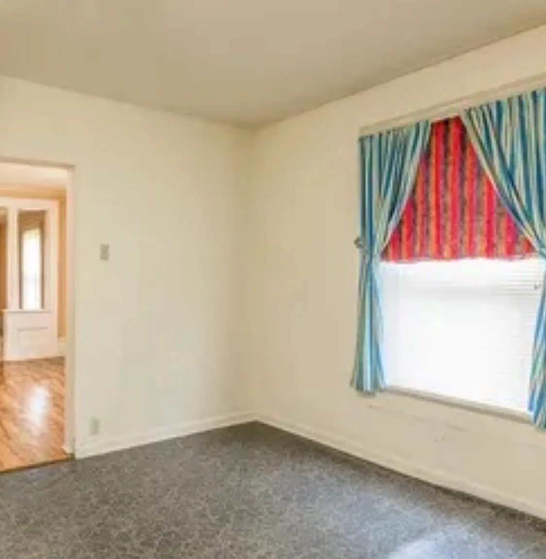 817 Russell St — Photo 2