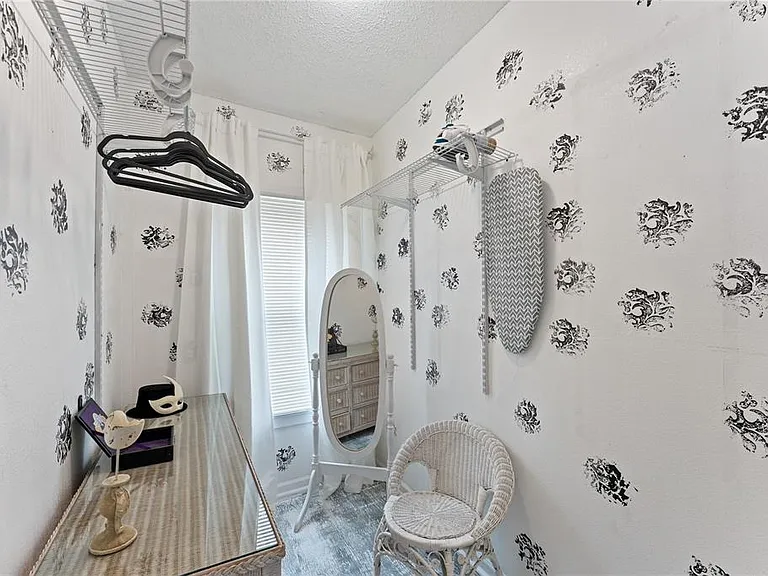 914 8th St N #1 — Photo 9