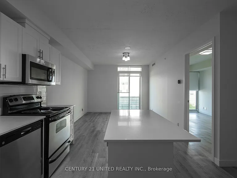 100 Bond St E #1002 — Photo 6