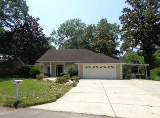 1917 Hemlock Dr, Gautier, MS 39553