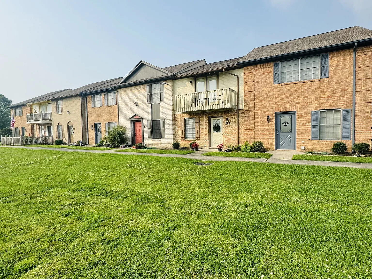 2 bed, 2.5 bath, 1088 sqft, $1,400 — Photo 1