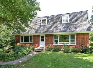 5717 Woodward Ave, Downers Grove, IL 60516