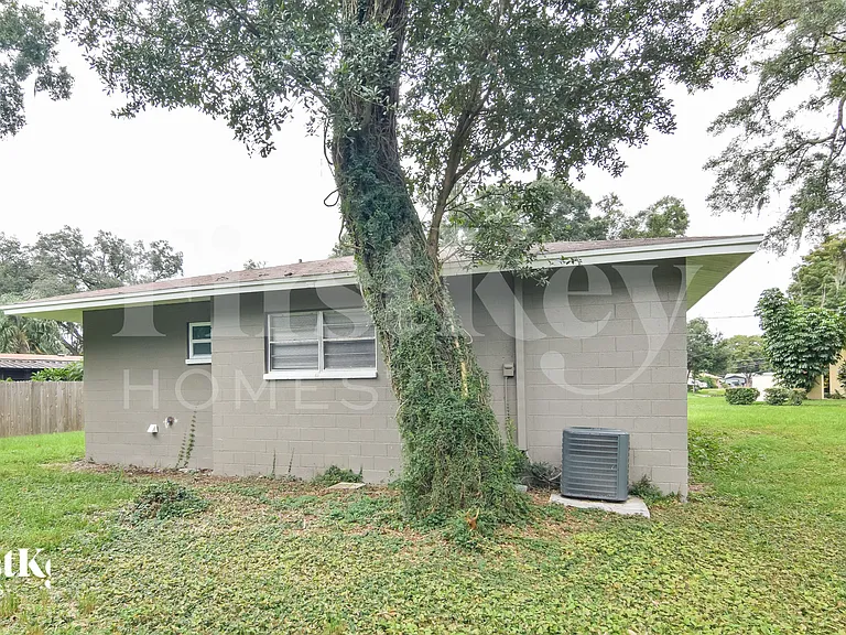 500 Brenda Dr — Photo 14