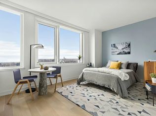 555 W 38th St #2512, New York, NY 10018