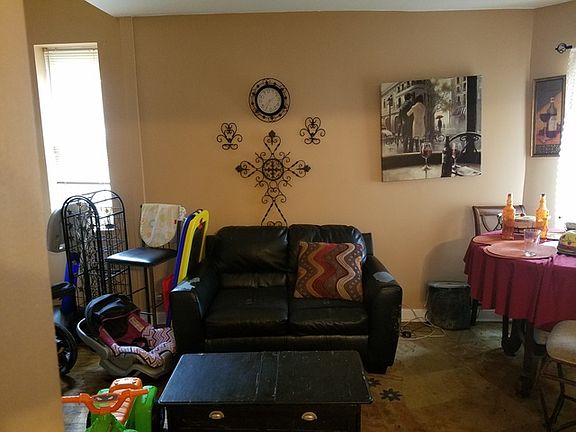 4th image of 3710 W Douglas Blvd