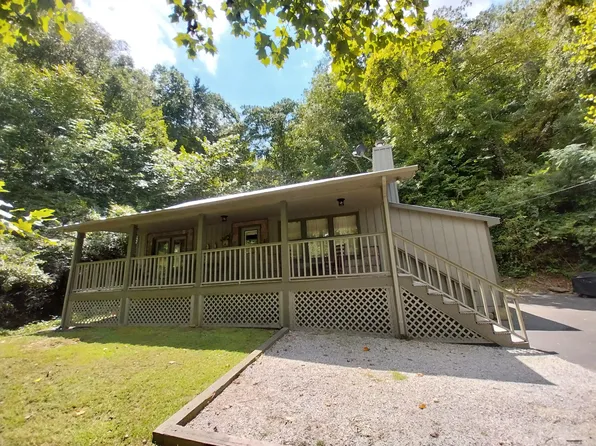 3654 Pittman Center Rd, Sevierville, TN 37876