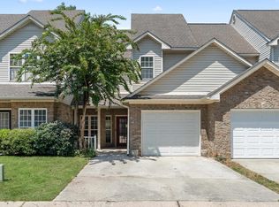 1332 River Walk Ct, Vestavia Hills, AL 35216