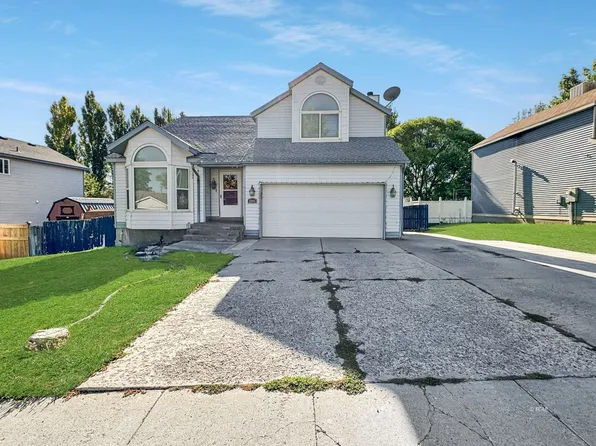 2206 Sierra Dr, Elko, NV 89801